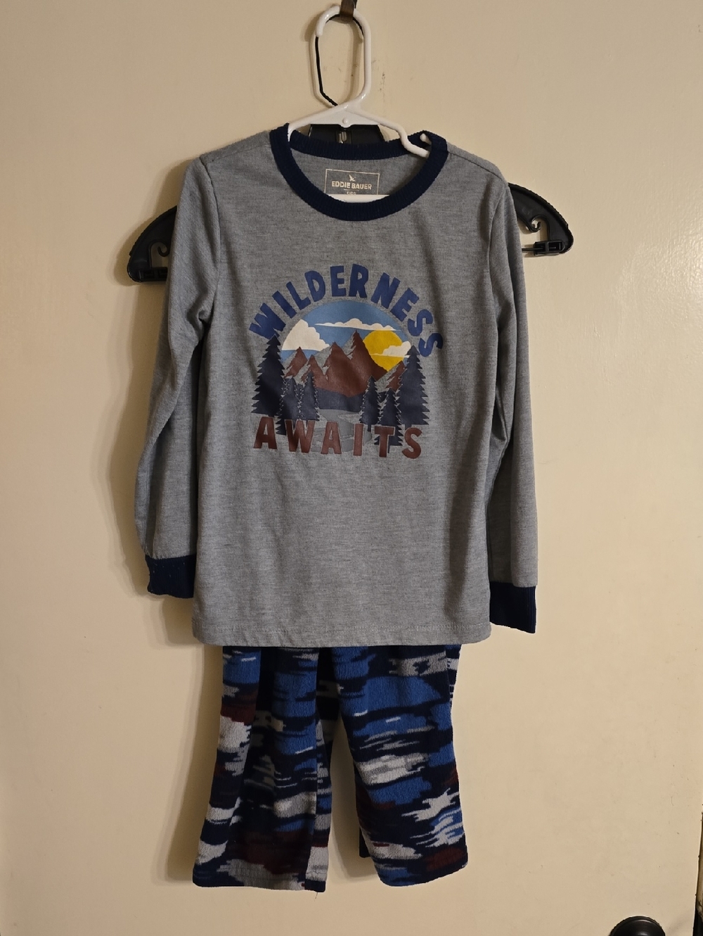 Eddie Bauer Gray Top & Blue Camo Pants Pajama Set